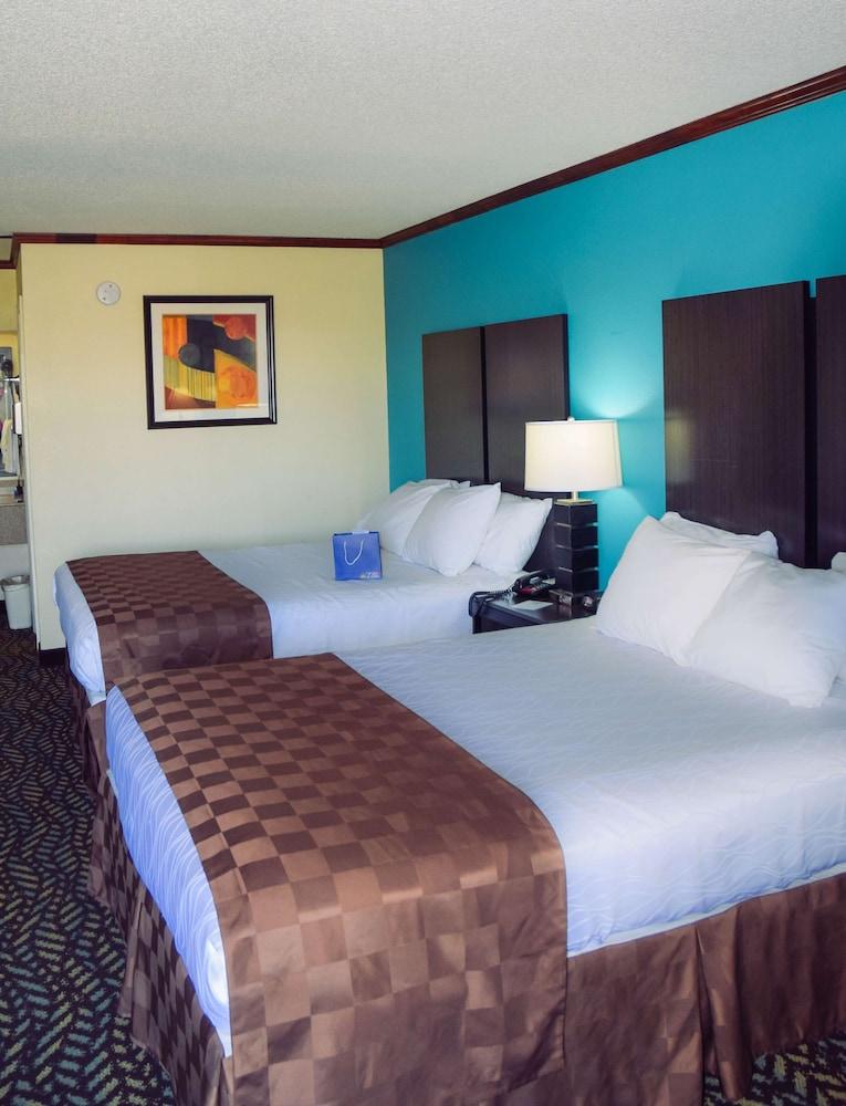 Best Western Fairwinds Inn photo 8