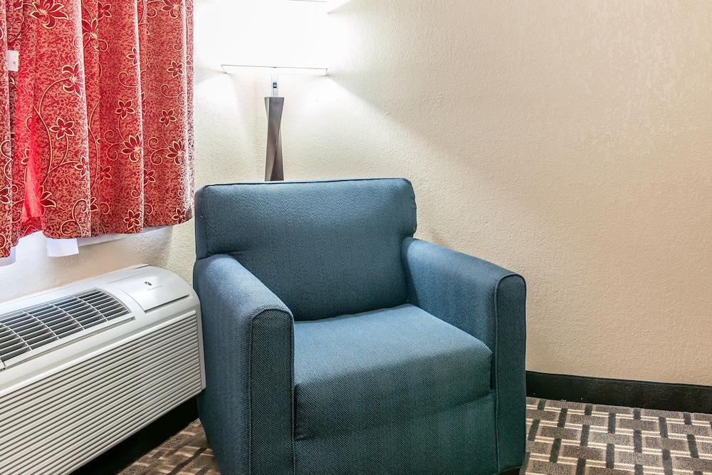 Quality Inn Findlay photo 5