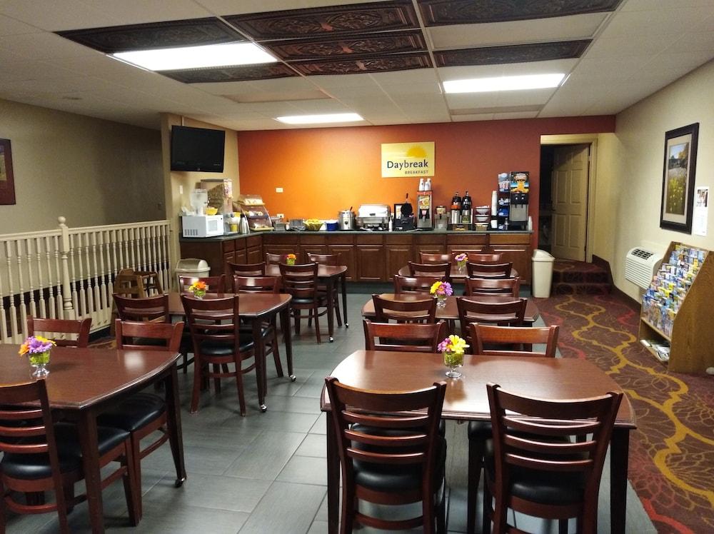 Days Inn by Wyndham Montrose photo 33
