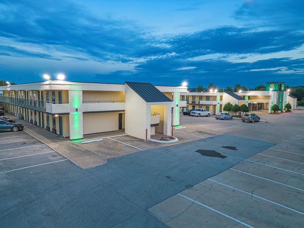 Quality Inn photo 47