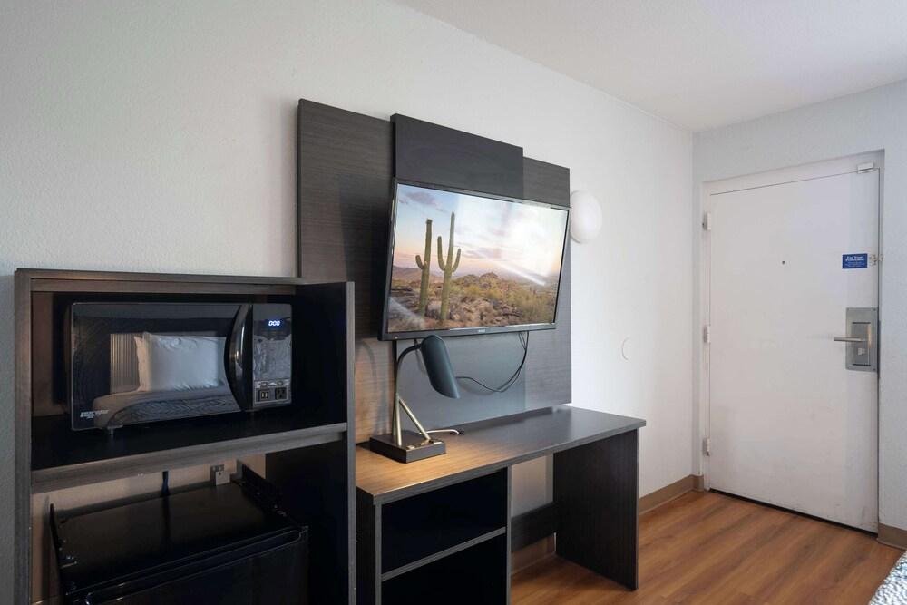 Motel 6 Chandler, AZ photo 28
