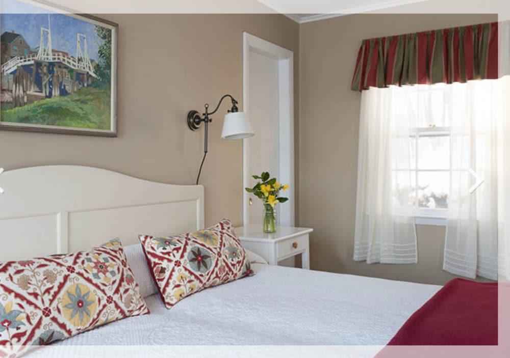 Dockside Guest Quarters & Restaurant photo 14