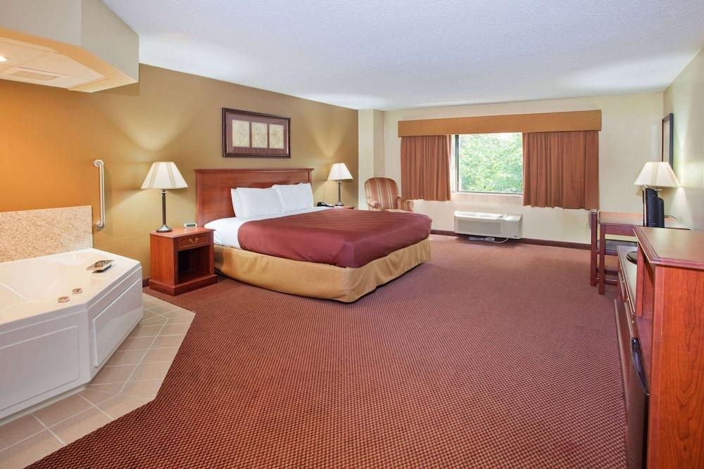 University Inn photo 8