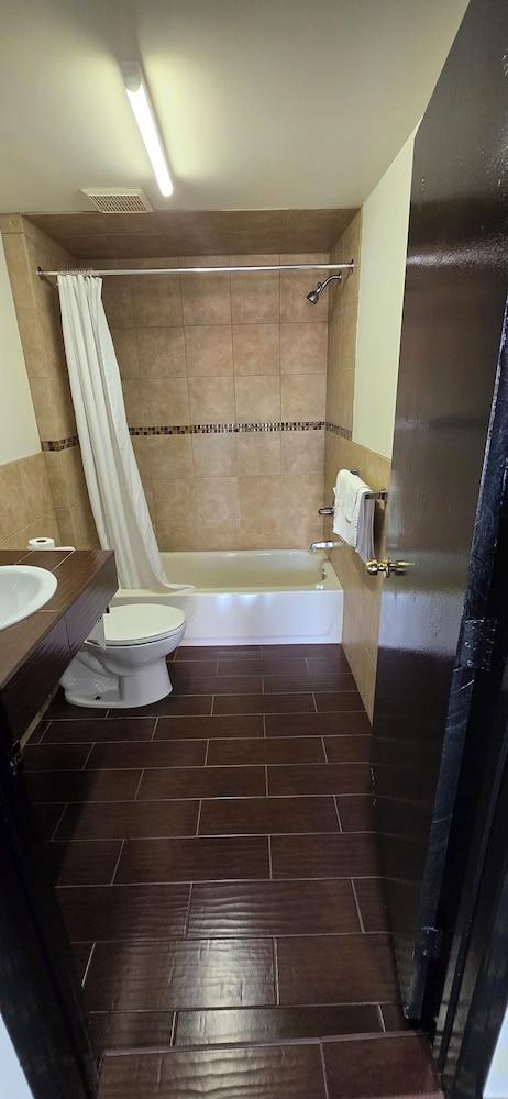 Royal Budget Inn photo 18