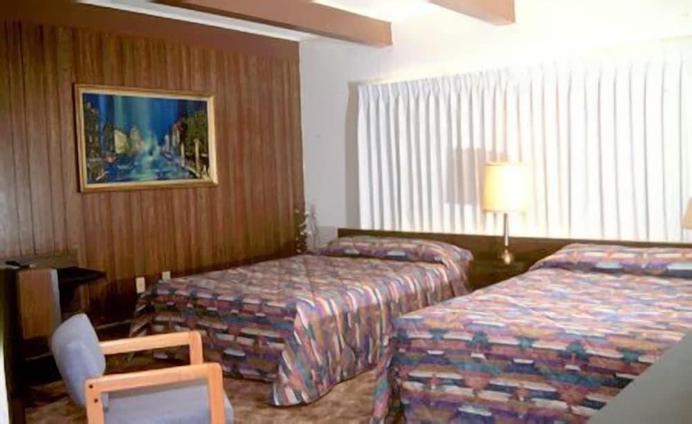 O'Haire Manor Motel and Apartments photo 4