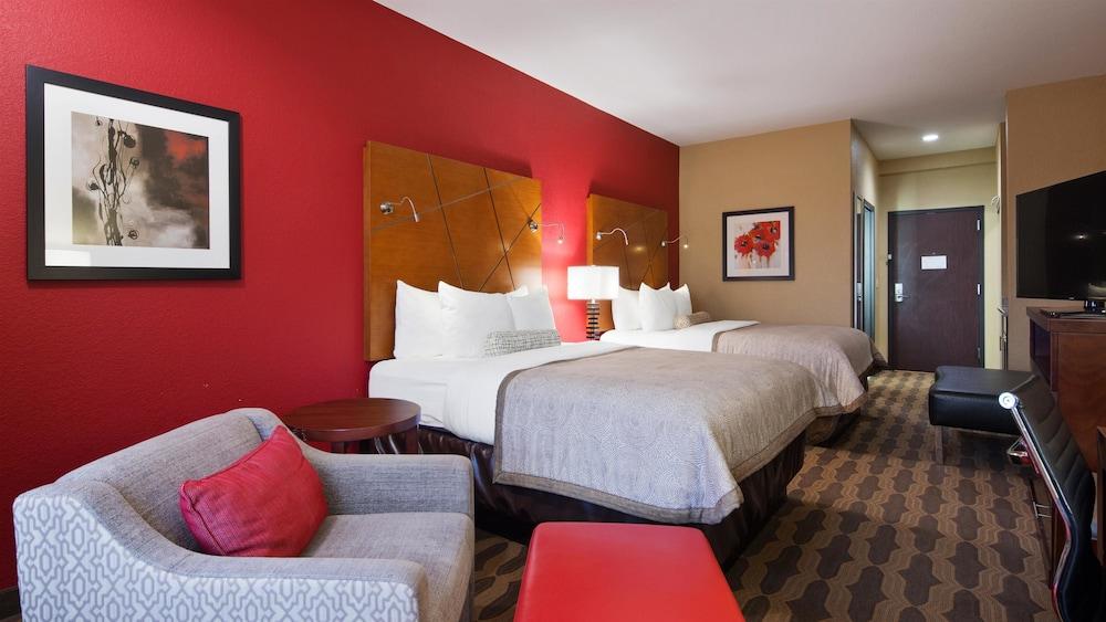 Best Western Plus Fairview Inn & Suites photo 3