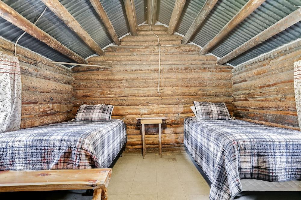 Sawtooth Lodge photo 14