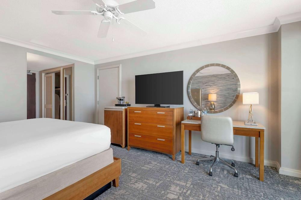 Hilton Virginia Beach Oceanfront photo 62