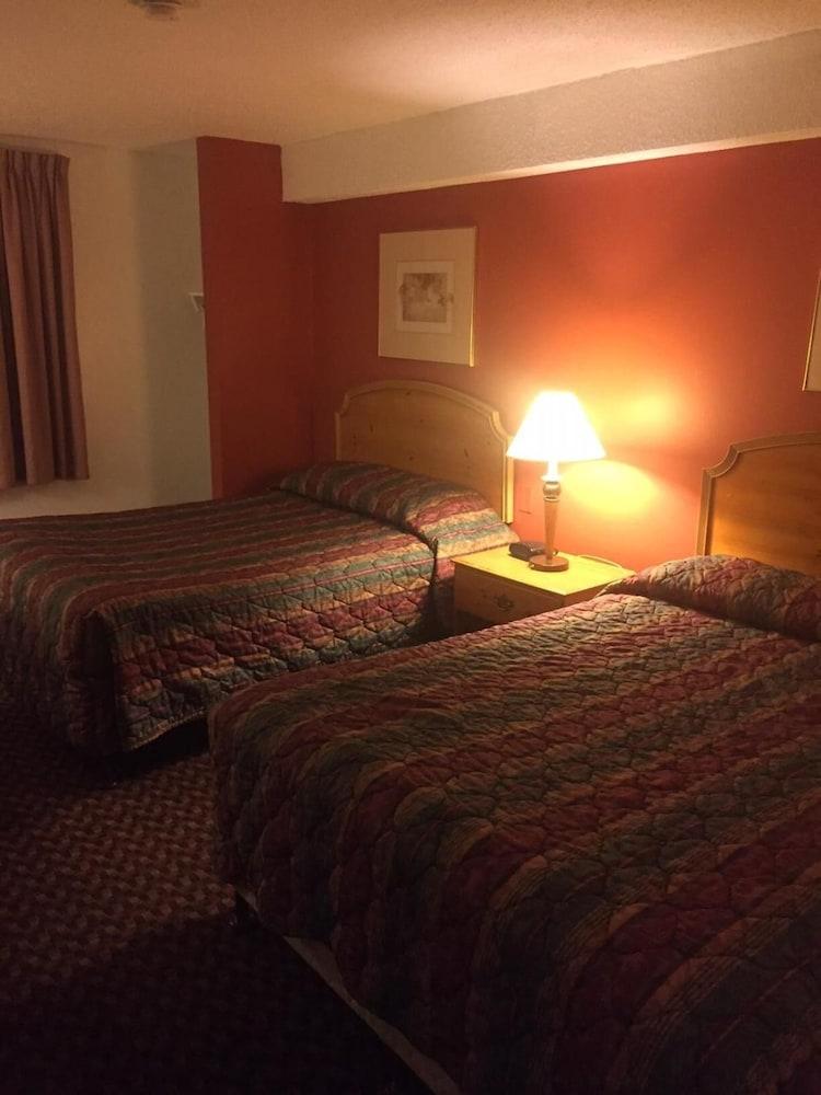 Luxury Inn & Suites photo 13