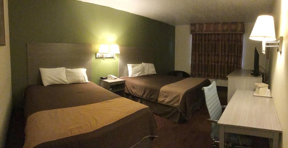 Rodeway Inn Moriarty photo 8