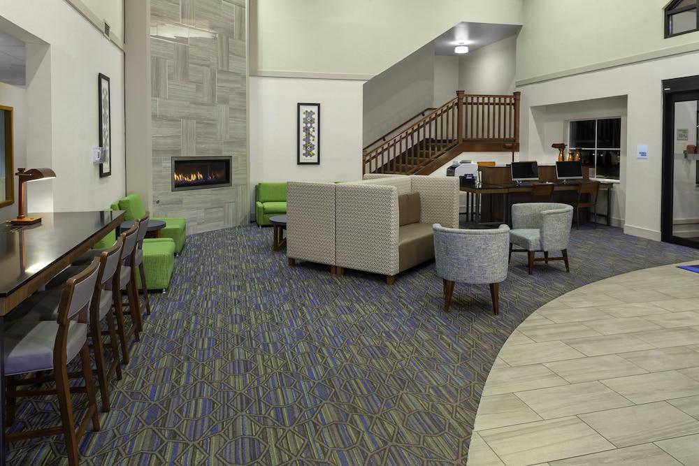Holiday Inn Express & Suites Interstate 90 by IHG photo 30