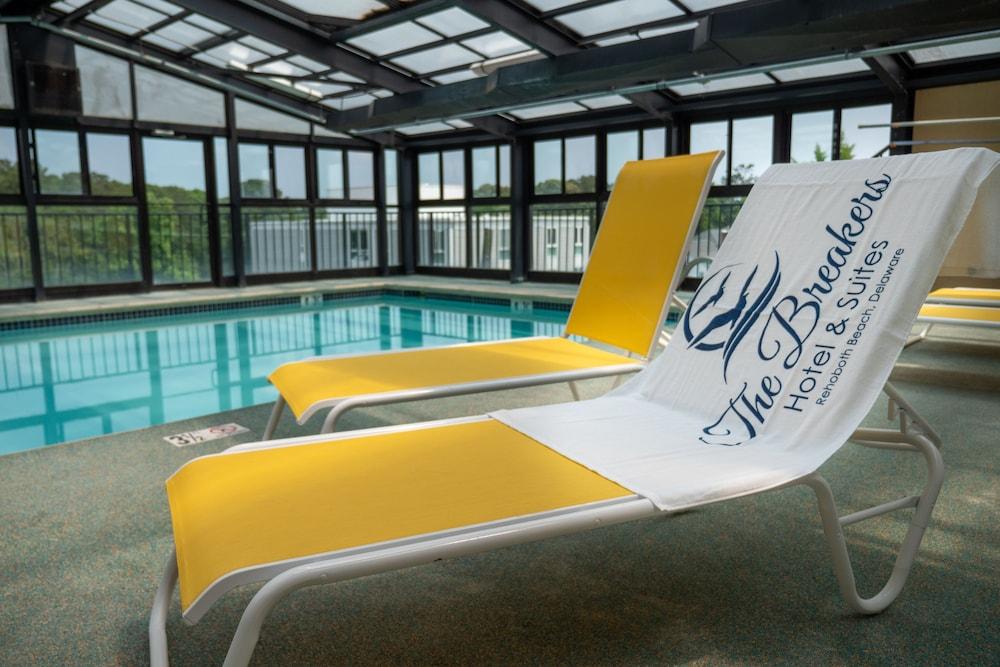 The Breakers Hotel & Suites photo 13