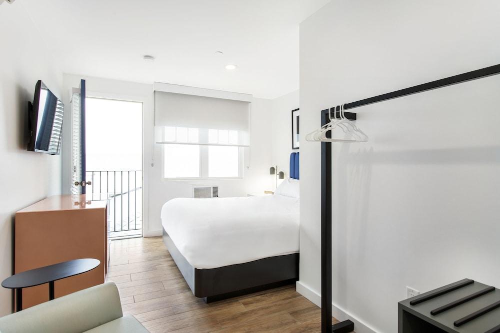Grove Hotel photo 14