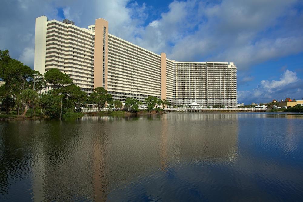 Laketown Wharf by Emerald View Resorts photo 1