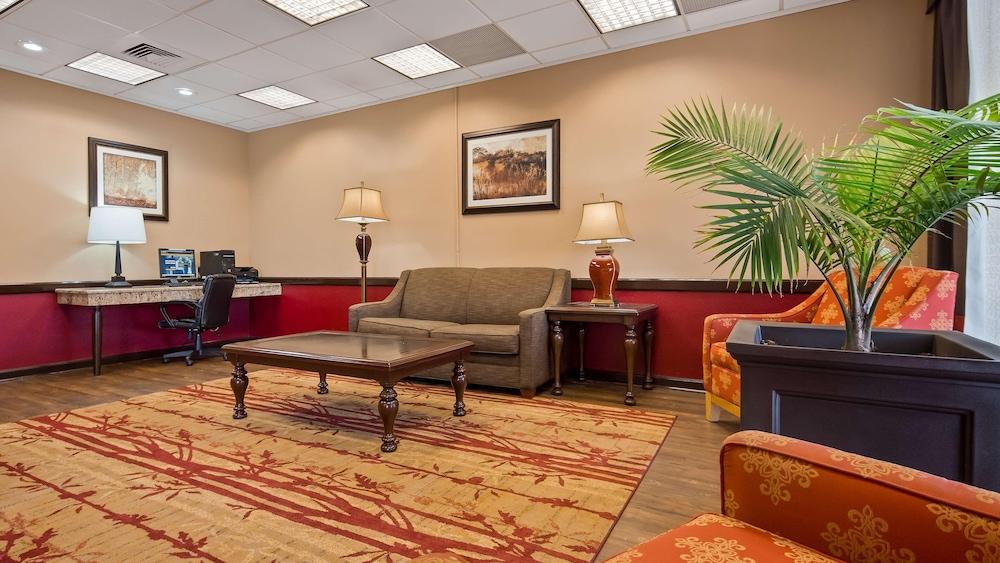 Baymont by Wyndham Richmond KY photo 6