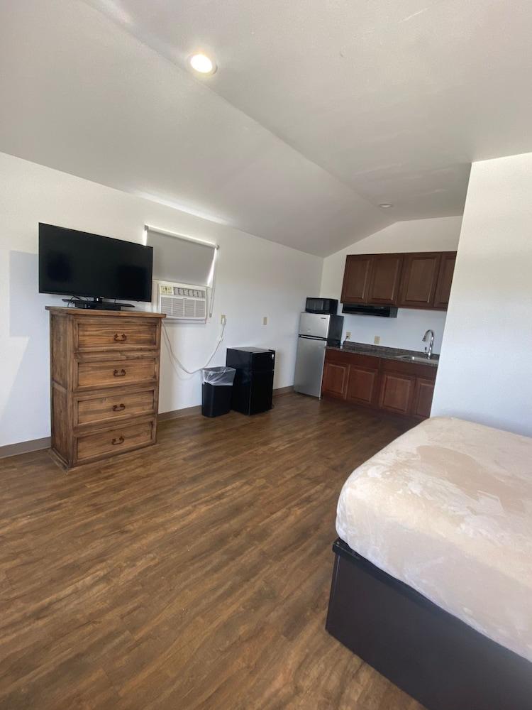 The Resource Inn photo 2