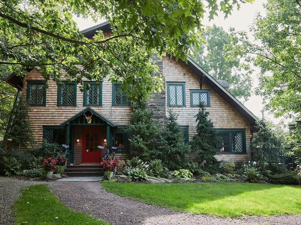 Deer Mountain Inn photo 1