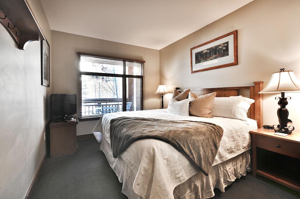 Sundial Lodge photo 19