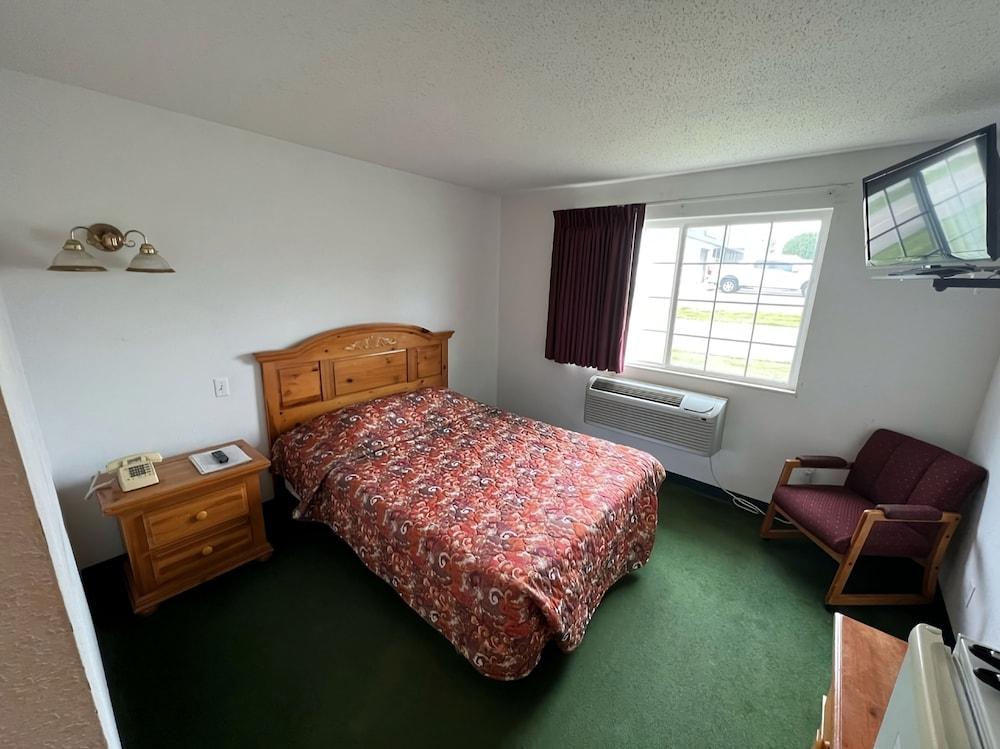 Red Bud Country Inn photo 3