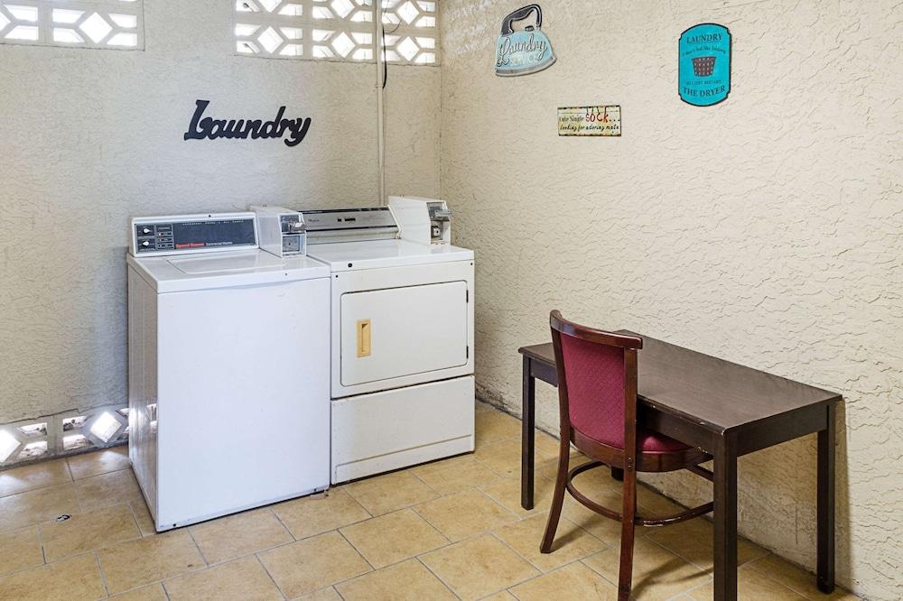 Rodeway Inn Panama City photo 11