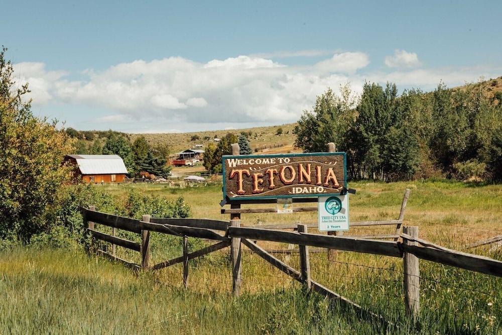 Teton Peaks Resort photo 35