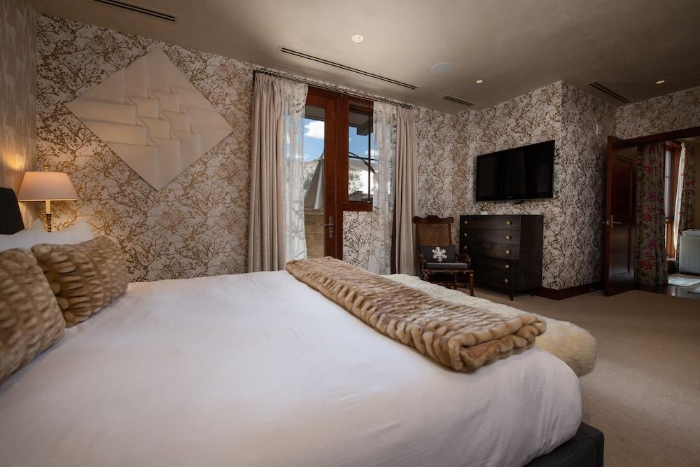 Solaris Residences photo 35