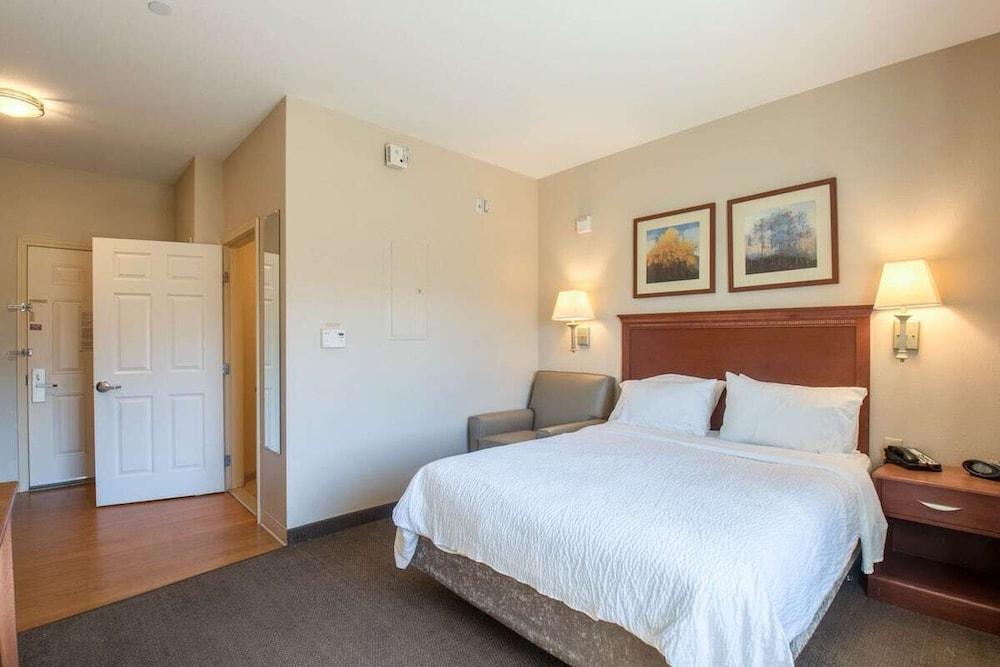 Western Slope suites photo 3