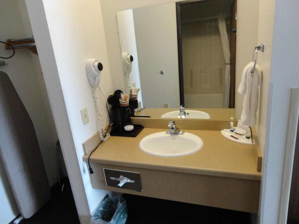 Quality Inn & Suites Pinedale photo 26