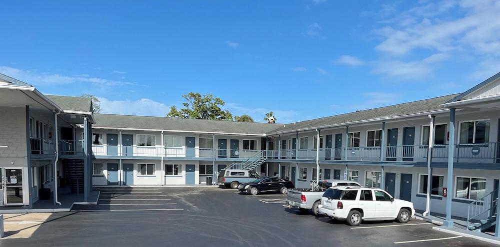 8th Street Motel — hotel in Holly Hill