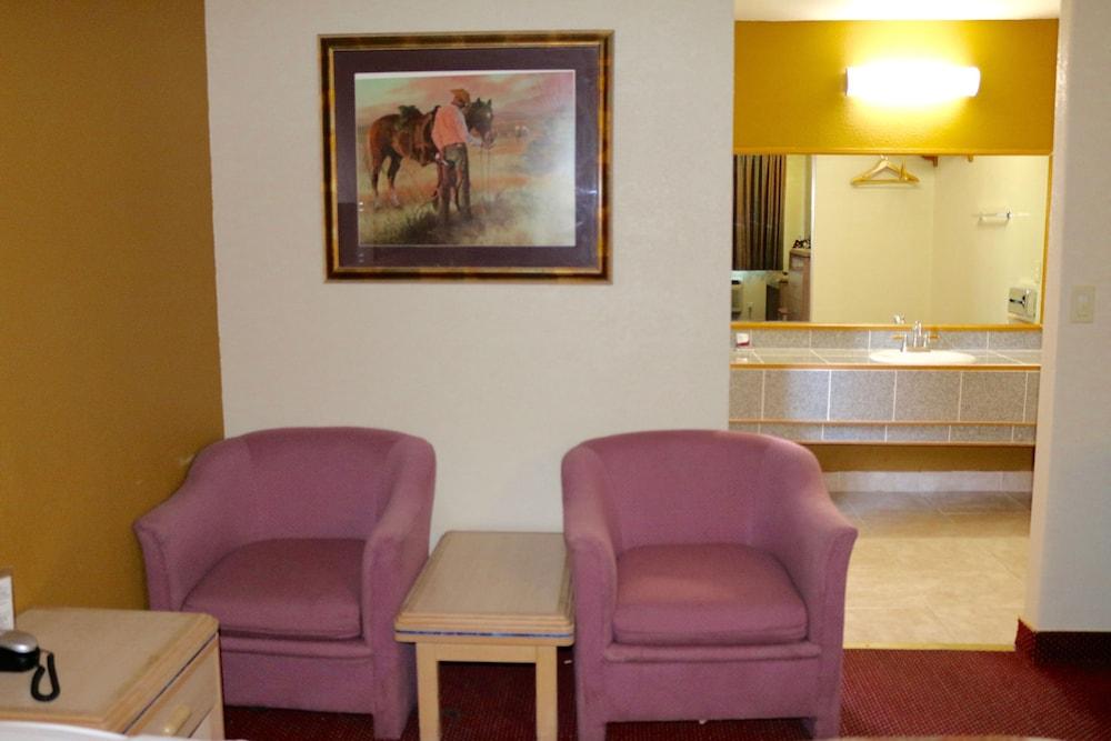 Budget Inn Barstow photo 6