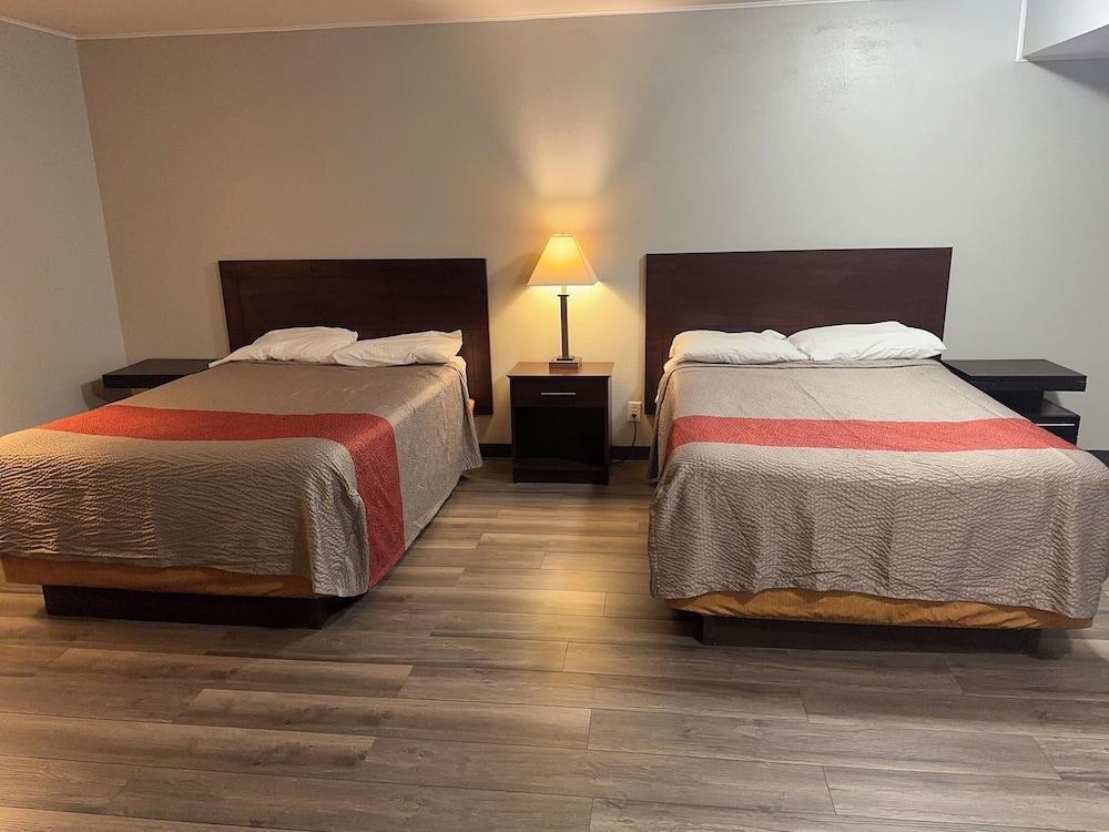 SILVER BELL MOTEL photo 7