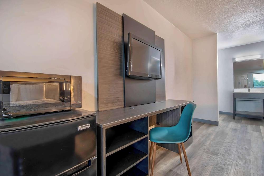 Motel 6 Texarkana, TX photo 9