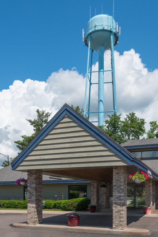 AmericInn by Wyndham Minocqua photo 31