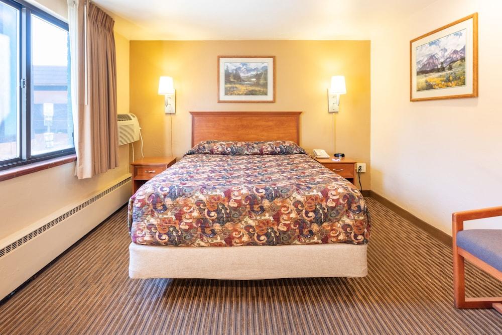 Rabbit Ears Motel photo 13