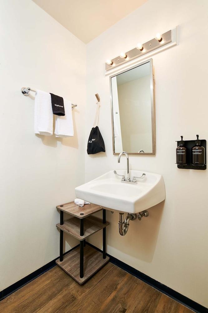 Greenporter Hotel photo 35