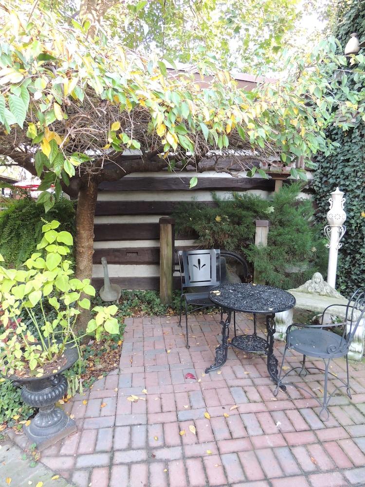 Historic Farnsworth House Inn photo 51