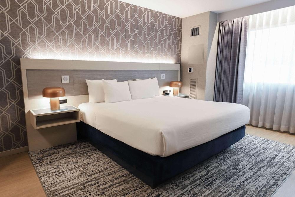 Radisson Plaza Hotel at Kalamazoo Center photo 44