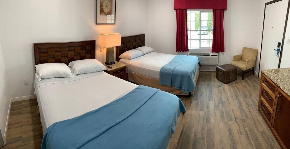 Pine Ave Inn photo 11