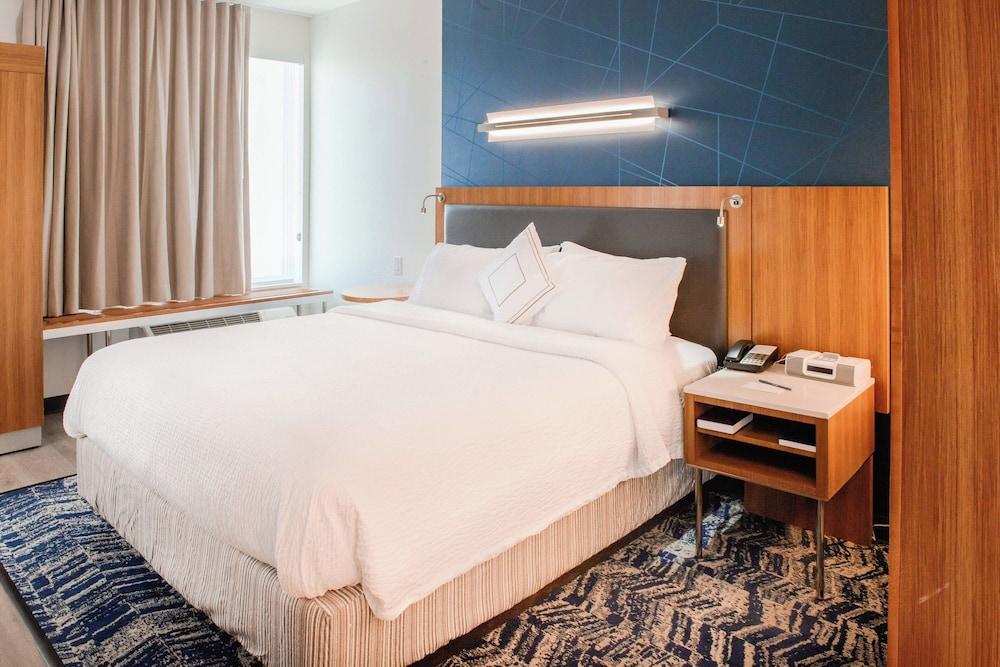 SpringHill Suites Houston Baytown photo 25