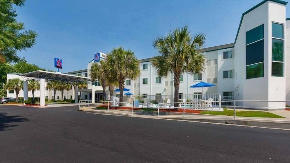 Motel 6 Columbia, SC - Fort Jackson Area photo 23