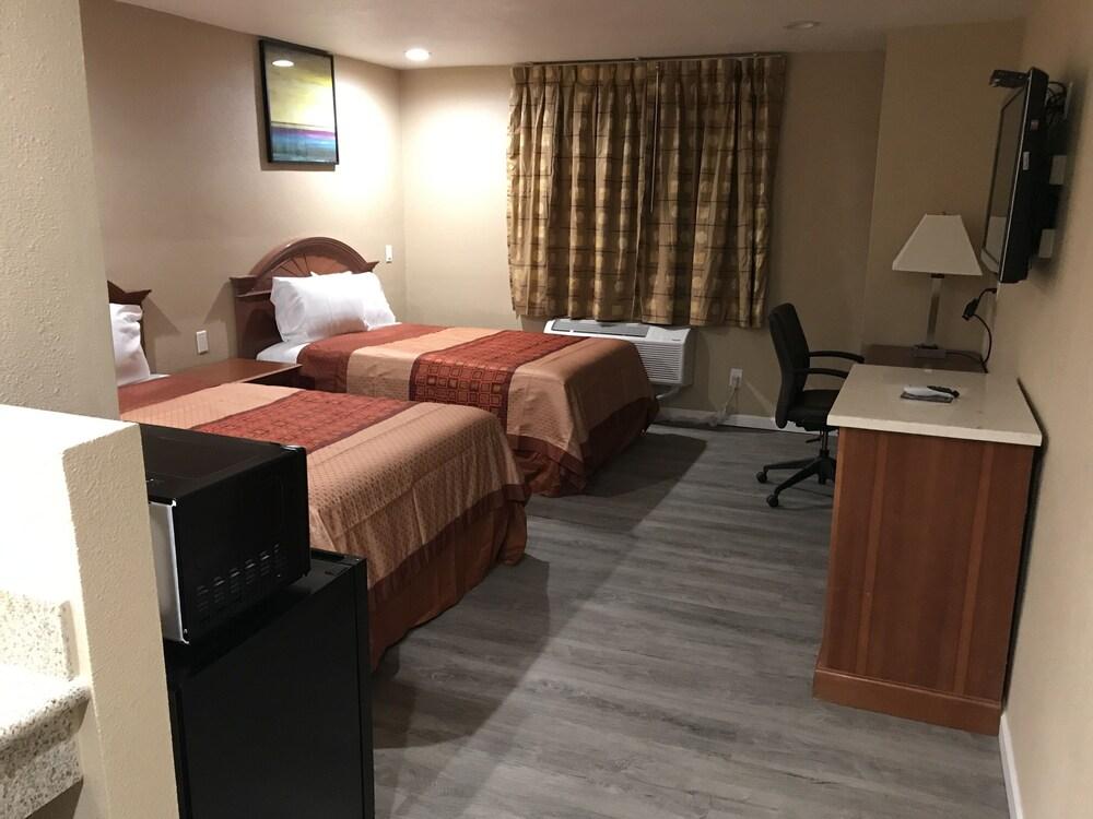 Budget Inn Motel photo 18