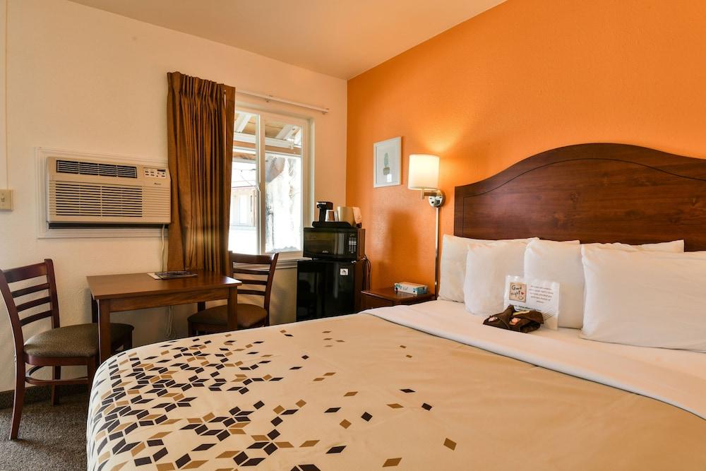 Adventure Inn & Motel photo 7