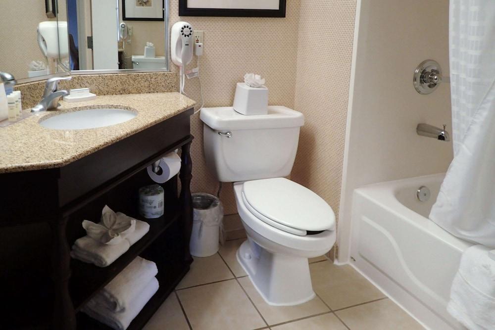 Comfort Inn & Suites Mt. Holly - Westampton photo 43