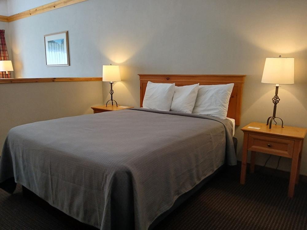 Salmon Rapids Lodge photo 34