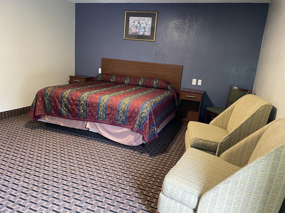Economy Inn photo 21