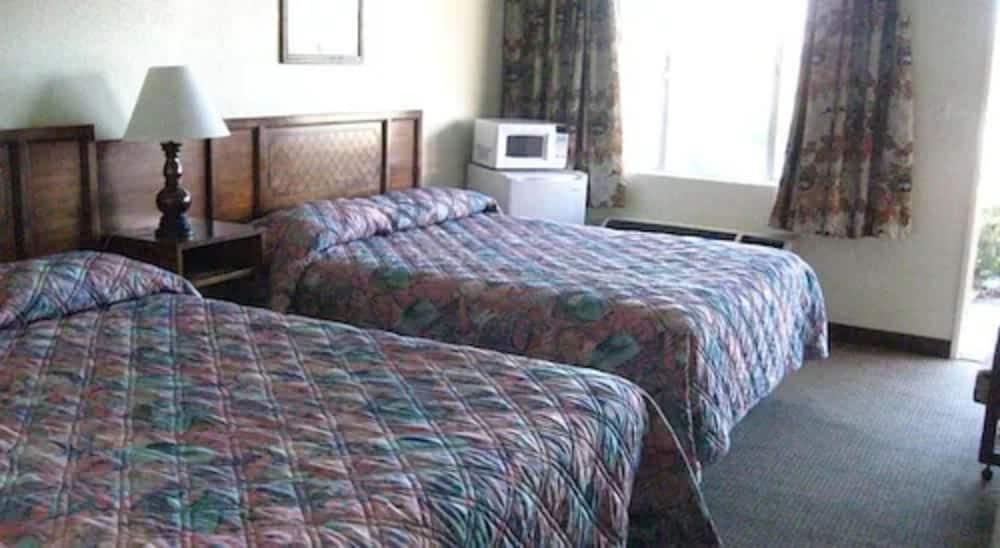 Desert Inn Motel photo 3