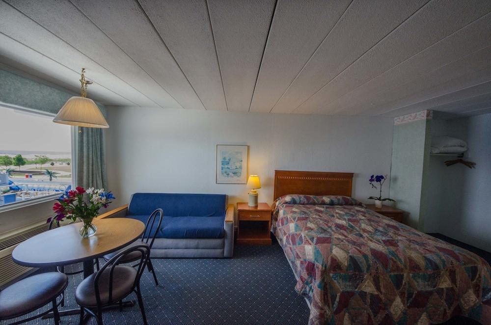 Compass Family Resort photo 6