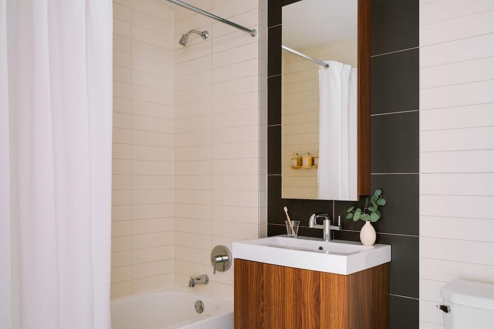 Sonder by Marriott Bonvoy One Platt Apartments Financial District photo 29