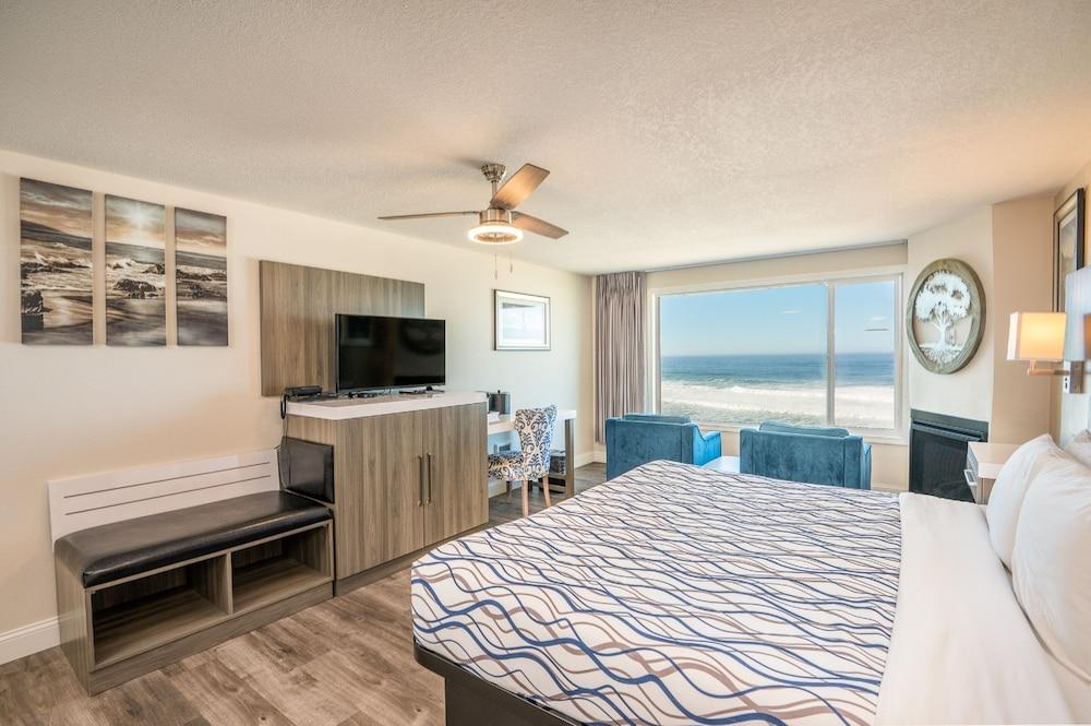 Sailor Jack's Oceanfront Inn photo 6