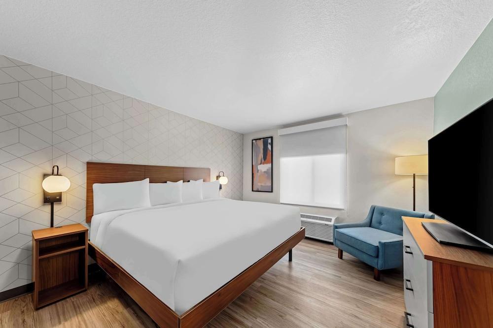 Everhome Suites Waco photo 36